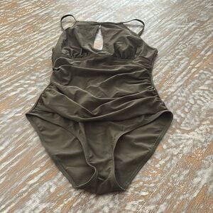 Ellen Tracy olive green one piece bathing suit size 8. Excellent condition